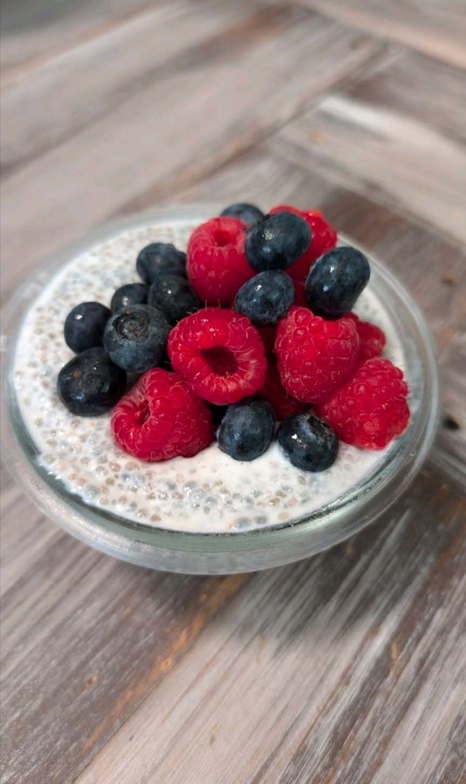 chia seed pudding with berries picture